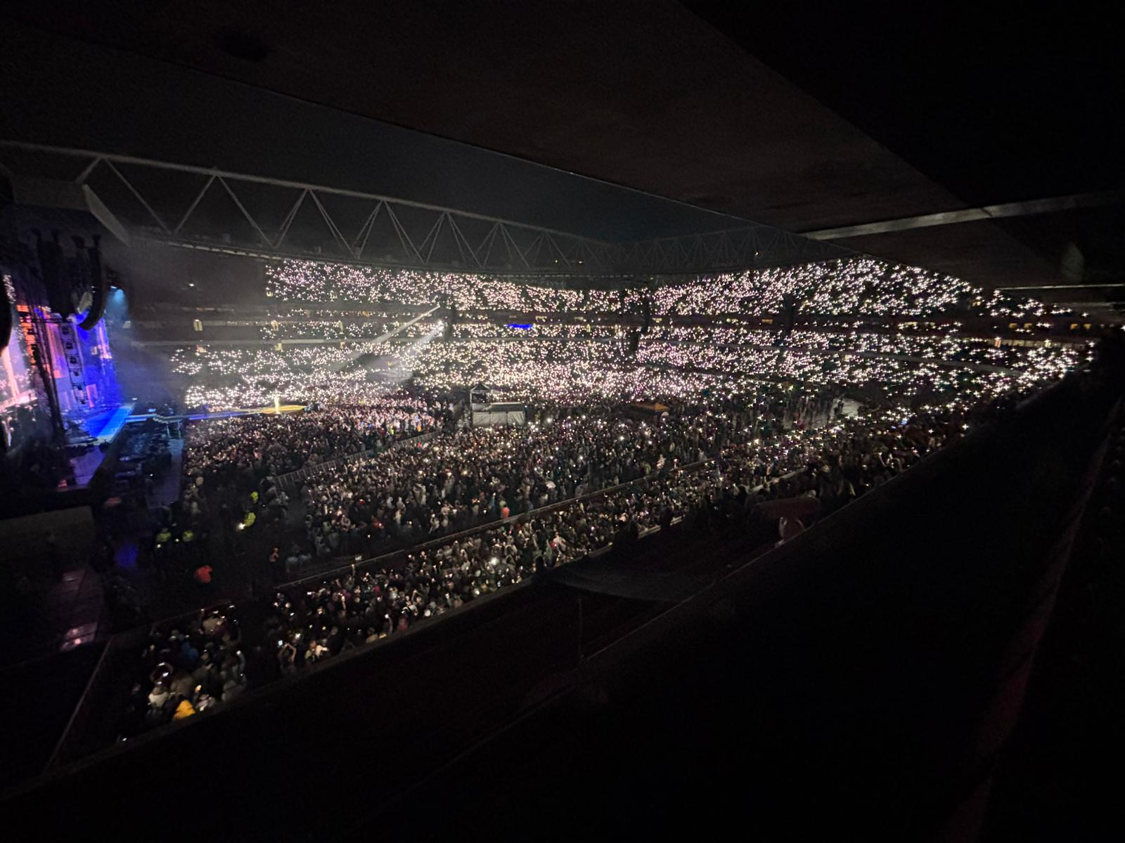 Robbie Williams Site Management Cardiff Principality